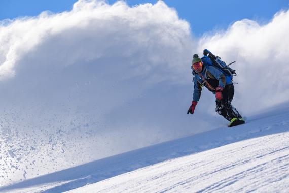 ❄️ Navigating the Powder Highway: Your Guide to Niseko Winter Transportation